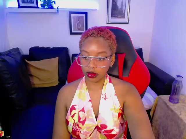 Live sex webcam photo for Aphrodiitee #276930064