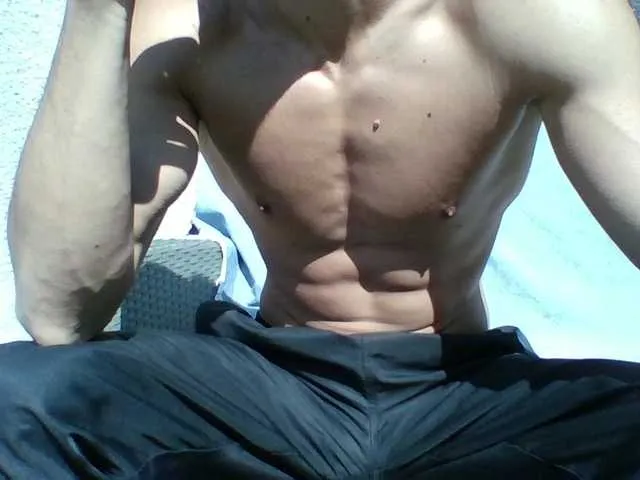 Live sex webcam photo for ApollonFitx69 #290839592