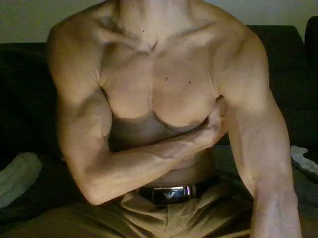 Live sex webcam photo for ApollonFitx69 #290927745
