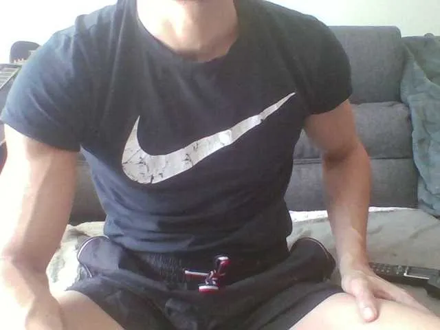 Live sex webcam photo for ApollonFitx69 #291137737