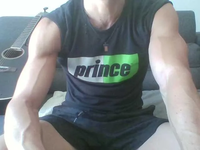 Live sex webcam photo for ApollonFitx69 #291292185