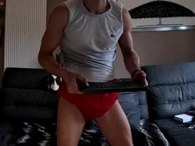 Live sex webcam photo for ApollonFitx69 #292835728