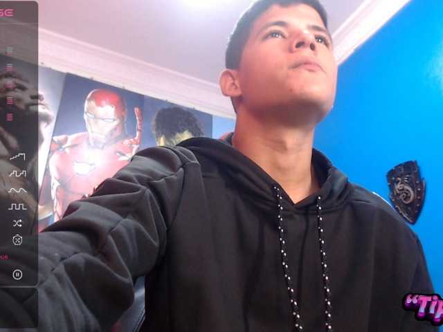 Live sex webcam photo for ApoloCopers #277278565