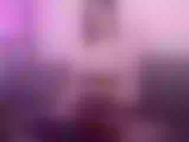 Live sex webcam photo for April-Avery #290856010