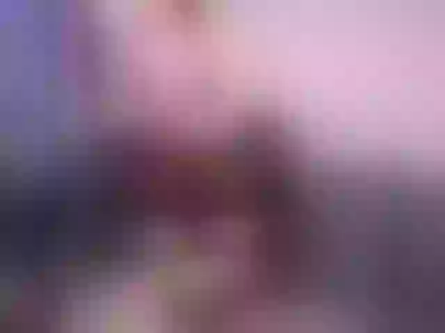 Live sex webcam photo for April-Avery #290960588