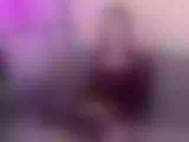 Live sex webcam photo for April-Avery #291962369