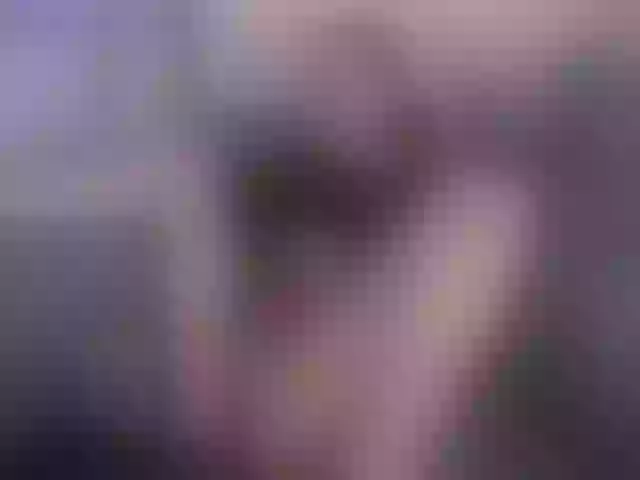 Live sex webcam photo for April-Avery #292103769