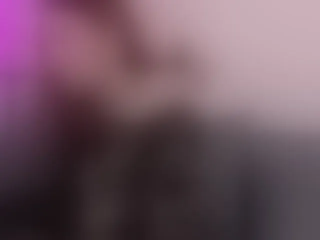 Live sex webcam photo for April-Avery #292144704