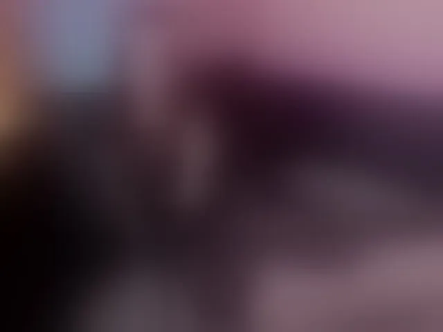 Live sex webcam photo for April-Avery #293380679