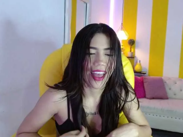 Live sex webcam photo for April-Johan #273904702