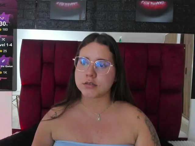 Live sex webcam photo for April-sc #291045345