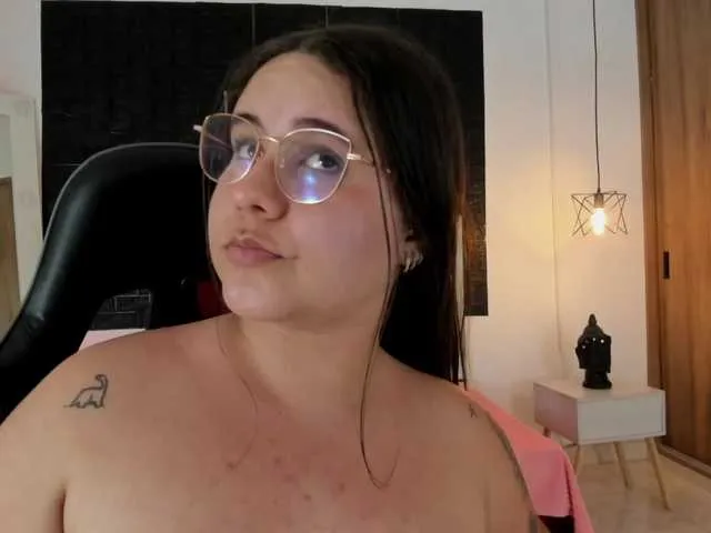 Live sex webcam photo for April-sc #291254360