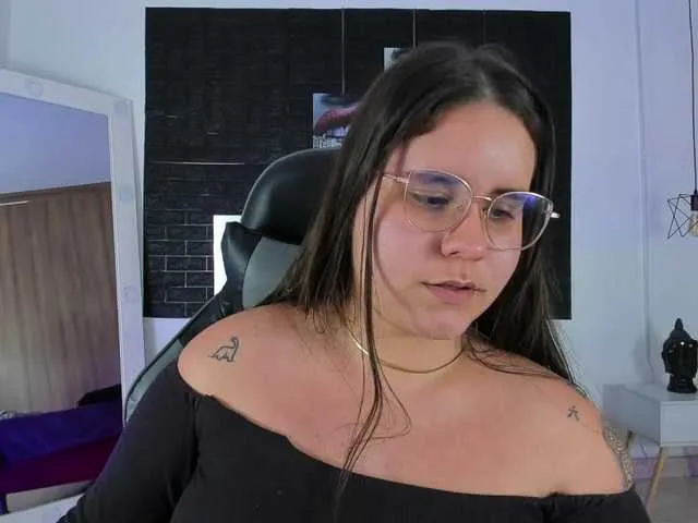 Live sex webcam photo for April-sc #291347597