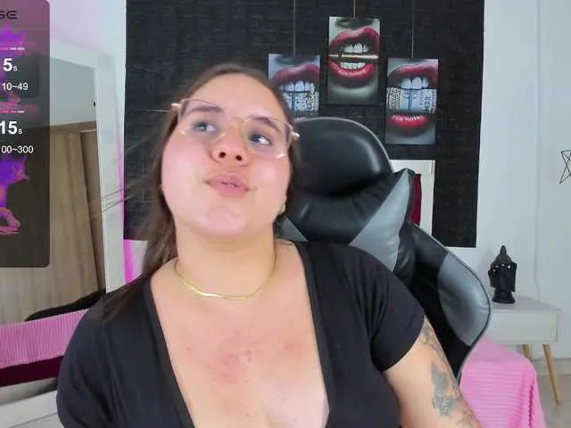 Live sex webcam photo for April-sc #291536140