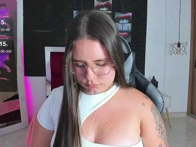Live sex webcam photo for April-sc #291556194