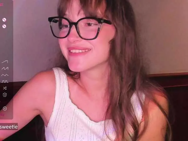 Live sex webcam photo for AprilCoy #291059618