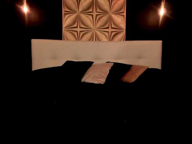 Live sex webcam photo for AprilRhodes #288039562