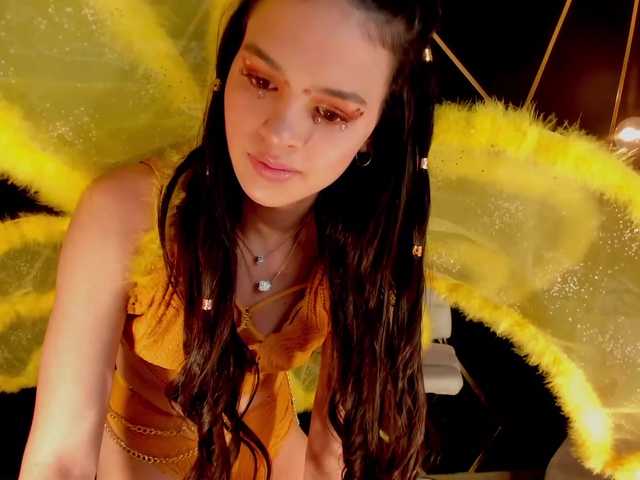 Live sex webcam photo for AprilRhodes #288039590