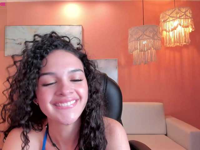 Live sex webcam photo for AprilRhodes #288039646