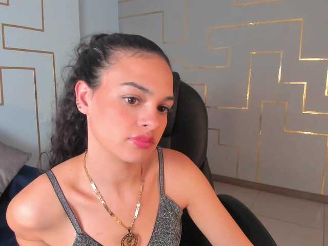 Live sex webcam photo for AprilRhodes #288039657