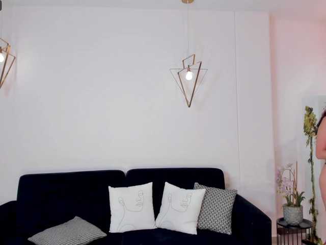 Live sex webcam photo for AprilRhodes #288039684