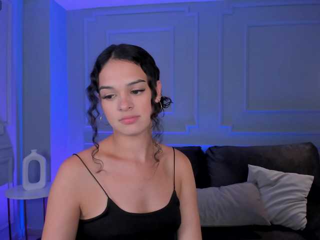 Live sex webcam photo for AprilRhodes #288039788