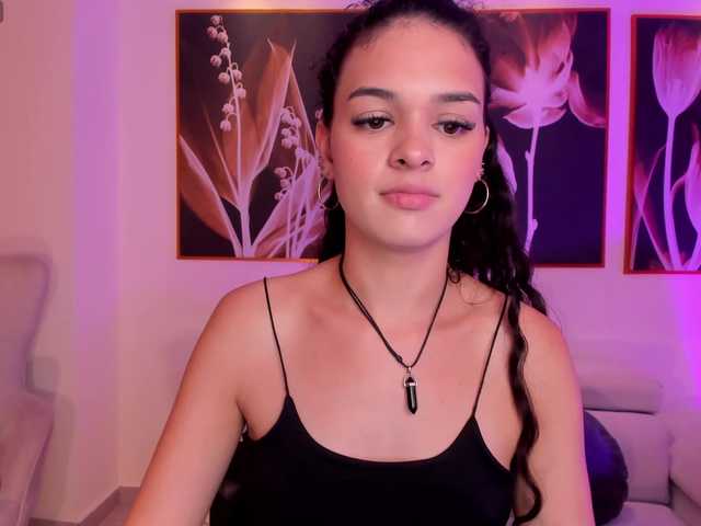 Live sex webcam photo for AprilRhodes #288039813