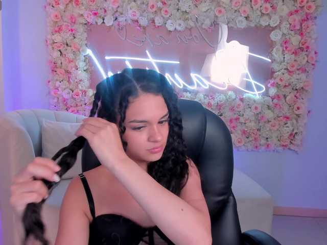 Live sex webcam photo for AprilRhodes #289174952