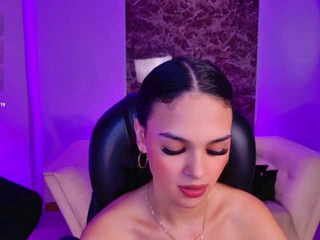 Live sex webcam photo for AprilRhodes #290366173