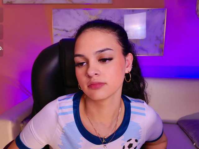 Live sex webcam photo for AprilRhodes #290444776