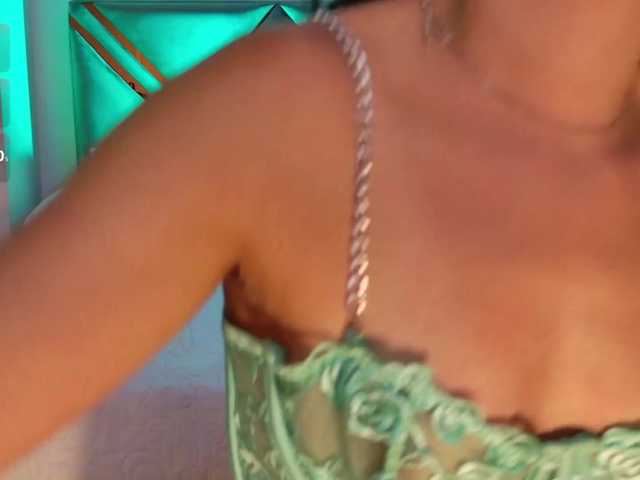 Live sex webcam photo for AprilRhodes #291336913