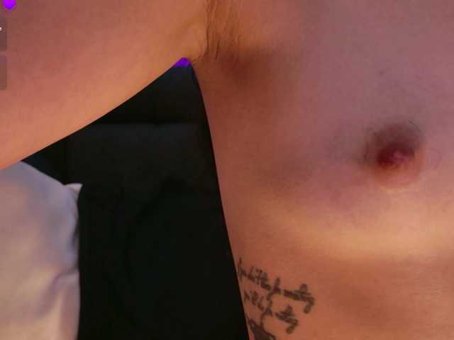 Live sex webcam photo for AprilRhodes #292004615