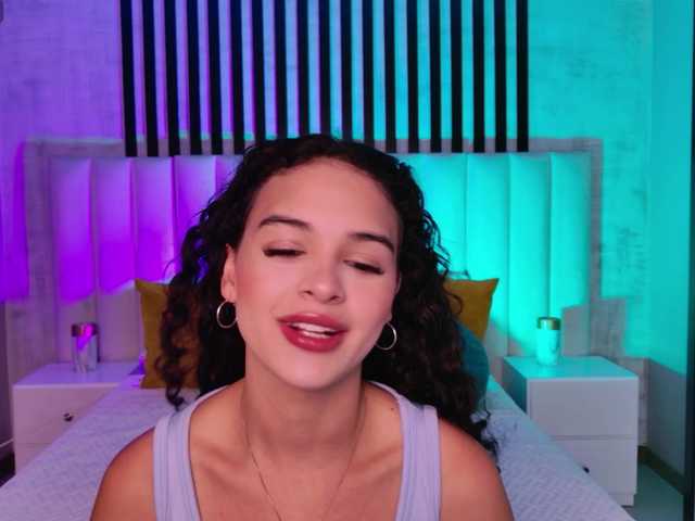 Live sex webcam photo for AprilRhodes #292056354