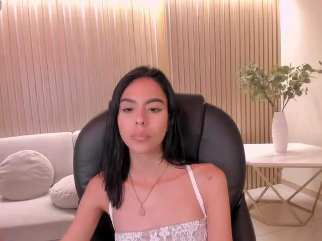 Live sex webcam photo for AprilStone1 #290912381