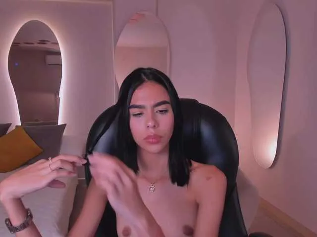 Live sex webcam photo for AprilStone1 #291040407