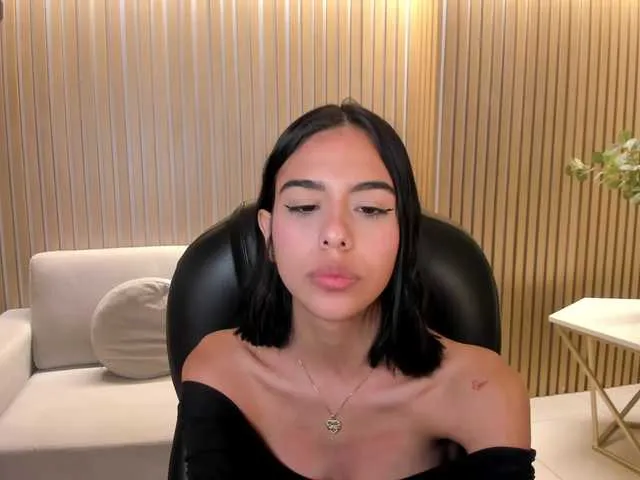 Live sex webcam photo for AprilStone1 #291127285