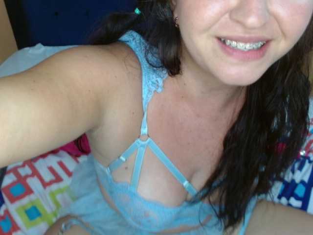 Live sex webcam photo for AprilSuni #275558151