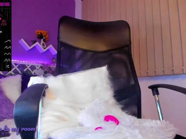 Live sex webcam photo for ArannaMartine #272113231