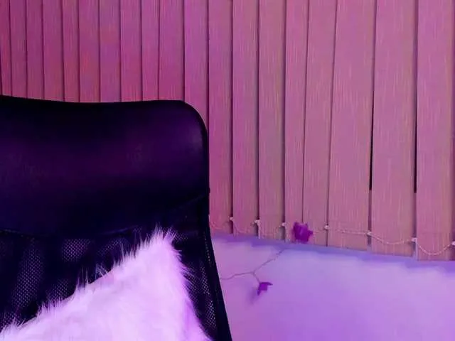 Live sex webcam photo for ArannaMartine #272729263