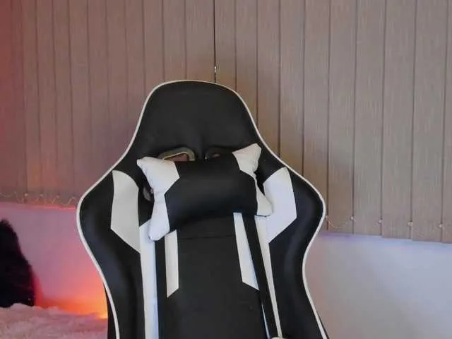 Live sex webcam photo for ArannaMartine #274232330