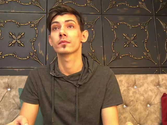 Live sex webcam photo for ArchieForbes #277100077