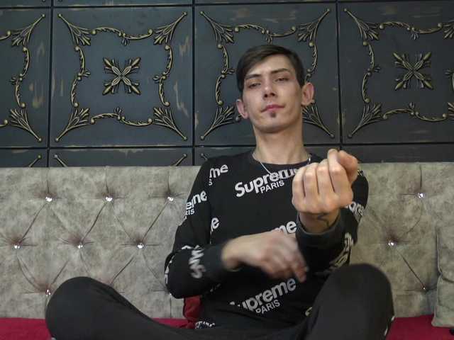 Live sex webcam photo for ArchieForbes #277159855