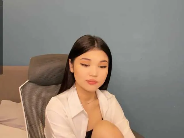 Live sex webcam photo for Areo-kiss #276071522