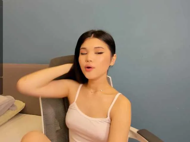 Live sex webcam photo for Areo-kiss #276105960