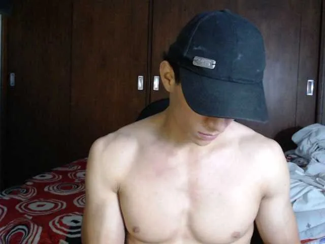 Live sex webcam photo for AresHolland #276836570