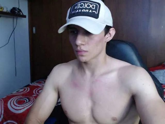 Live sex webcam photo for AresHolland #277085267