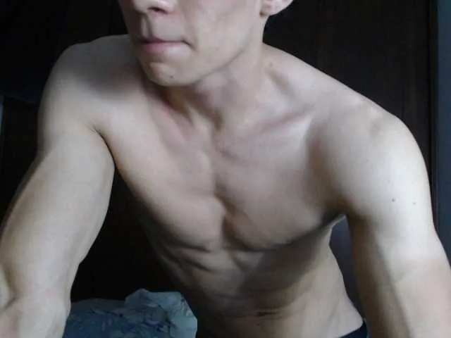 Live sex webcam photo for AresHolland #277220530