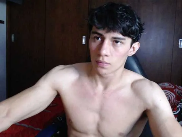 Live sex webcam photo for AresHolland #277227416