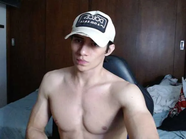 Live sex webcam photo for AresHolland #277720372