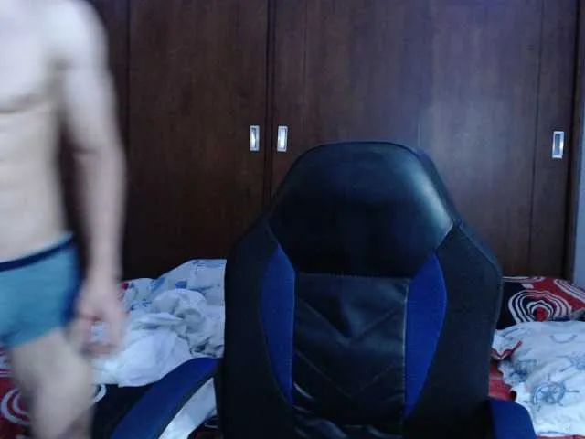 Live sex webcam photo for AresHolland #277762851